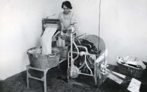 laundry modern mesin cuci di tempat laundry